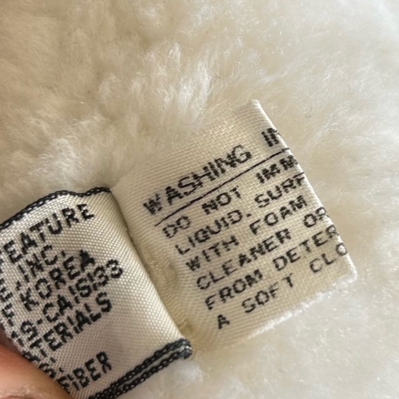 Snoopy | 1950s plush with 5 outfits and carrying case collectible - Picture 13 of 15